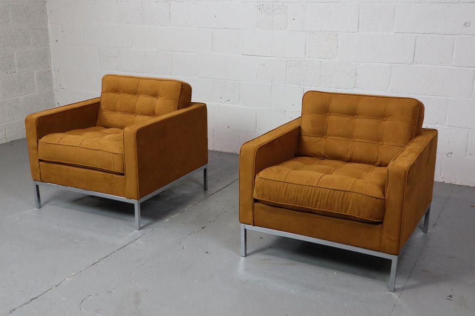 Pair of Florence Knoll lounge chairs